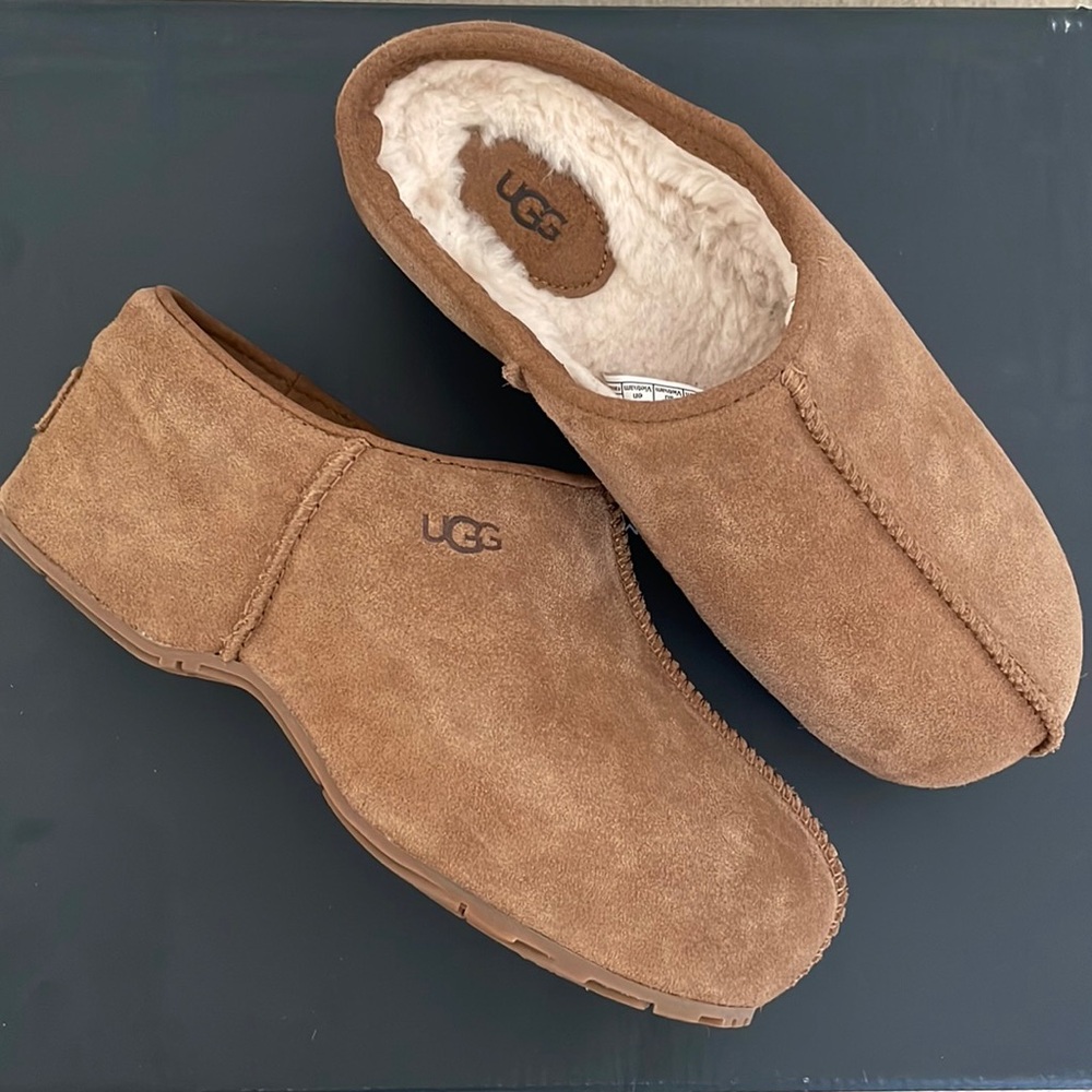 UGG Australia Cottage Clog in Chesnut